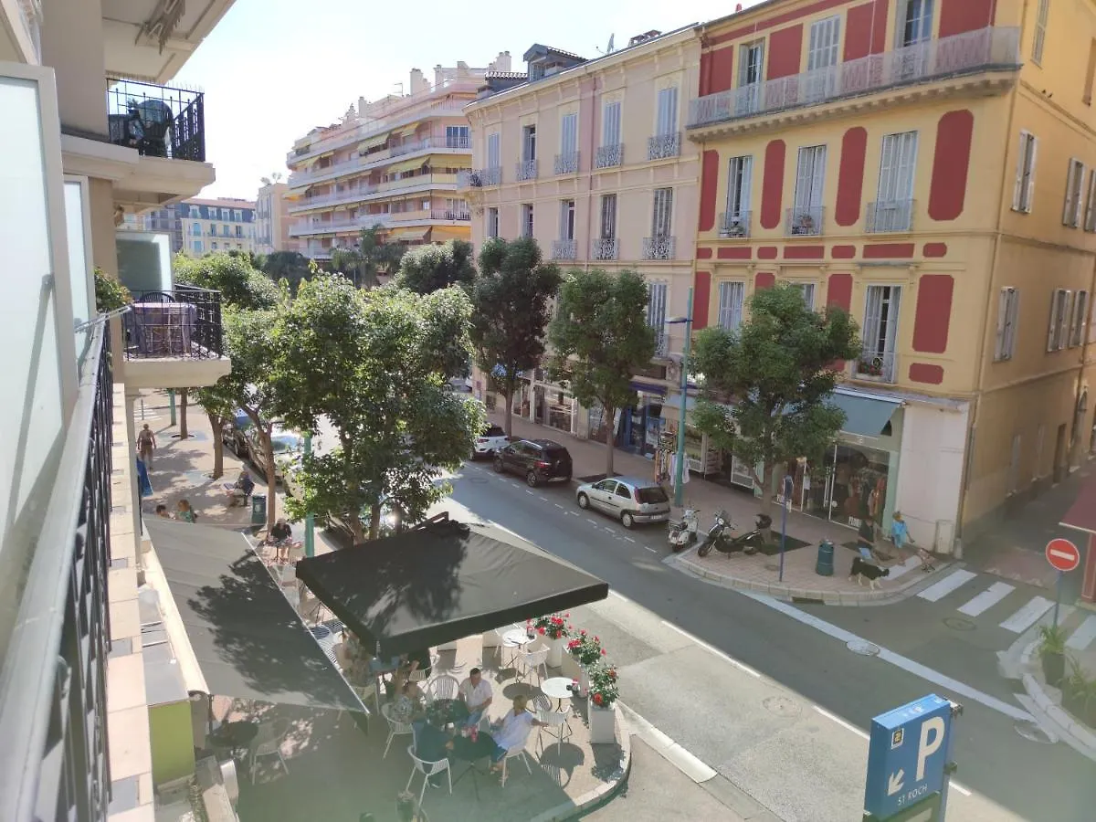 Apartment Ferienwohnung Soleil et Mer in Victoria Beach Menton Frankreich