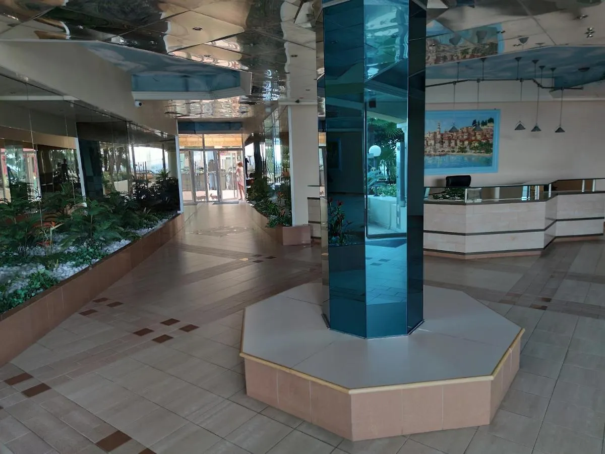 شقة مينتون  في Soleil Et Mer In Victoria Beach