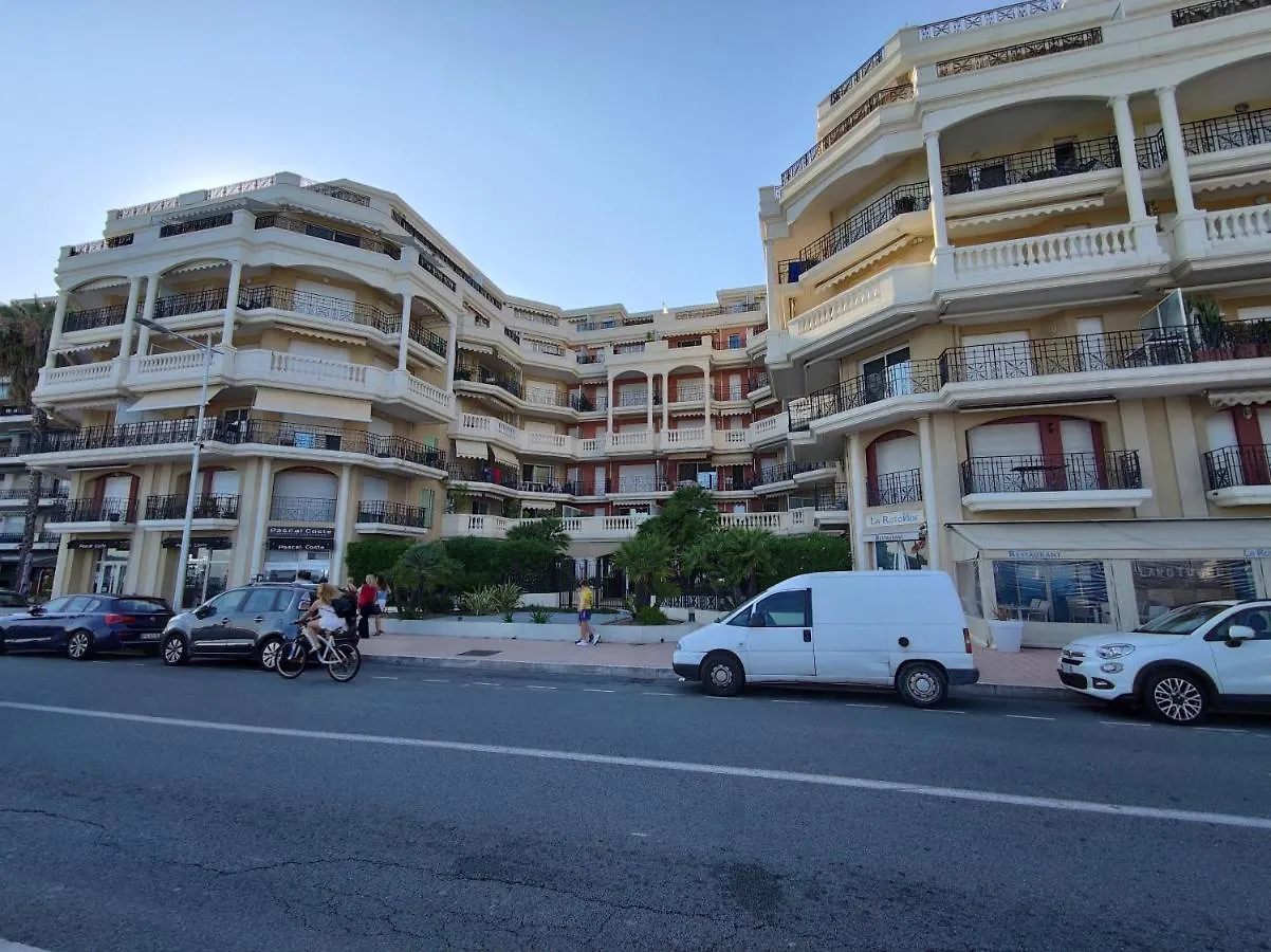 Soleil Et Mer In Victoria Beach Apartment Menton France