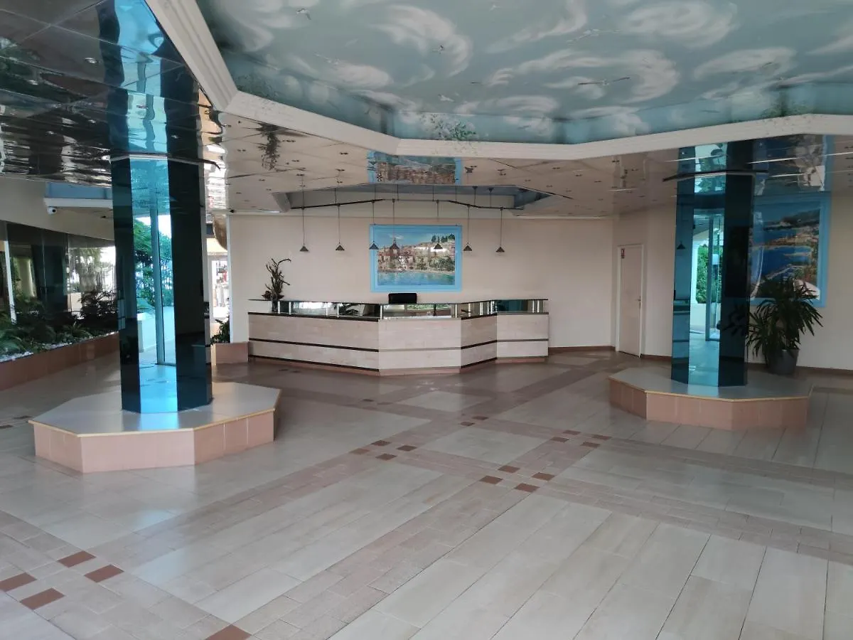 شقة مينتون  في Soleil Et Mer In Victoria Beach فرنسا