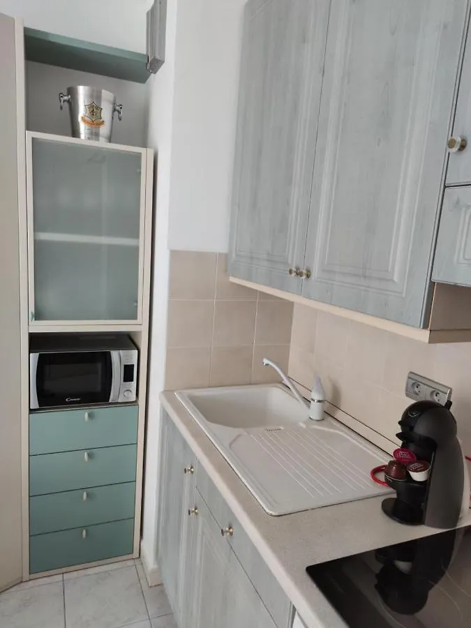 Soleil Et Mer In Victoria Beach Apartment Menton