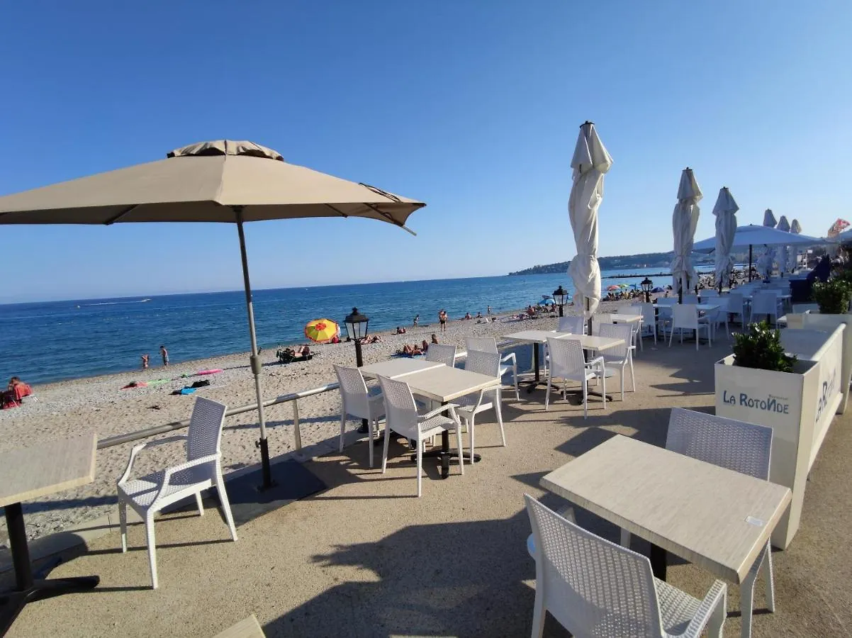 Soleil Et Mer In Victoria Beach Apartment Menton 0*,  France